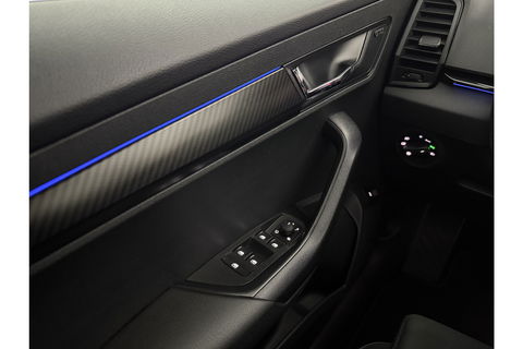 Škoda Karoq 1.5 TSI 150PK DSG Pano LED Sfeer Trekhaak Virtual Canton-Audio Camera Carplay Cruise Clima Navi 19"LMV