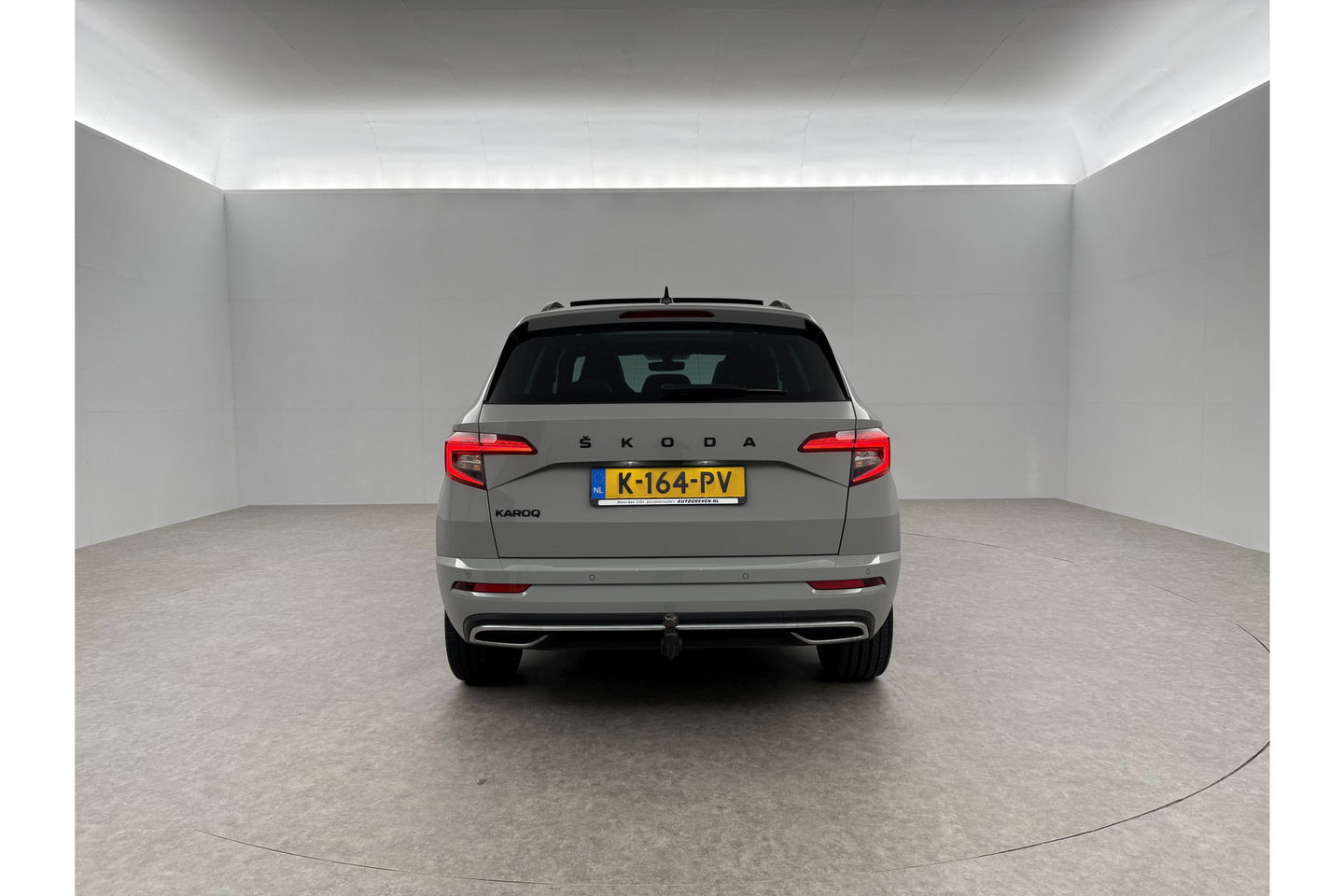 Škoda Karoq 1.5 TSI 150PK DSG Pano LED Sfeer Trekhaak Virtual Canton-Audio Camera Carplay Cruise Clima Navi 19"LMV