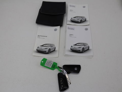 Volkswagen ID.3 First 58 kWh | Sfeerverlichting | Apple Carplay | Stoelverwarming | LED | Cruise Control Adaptief| LMV 18" | Navi