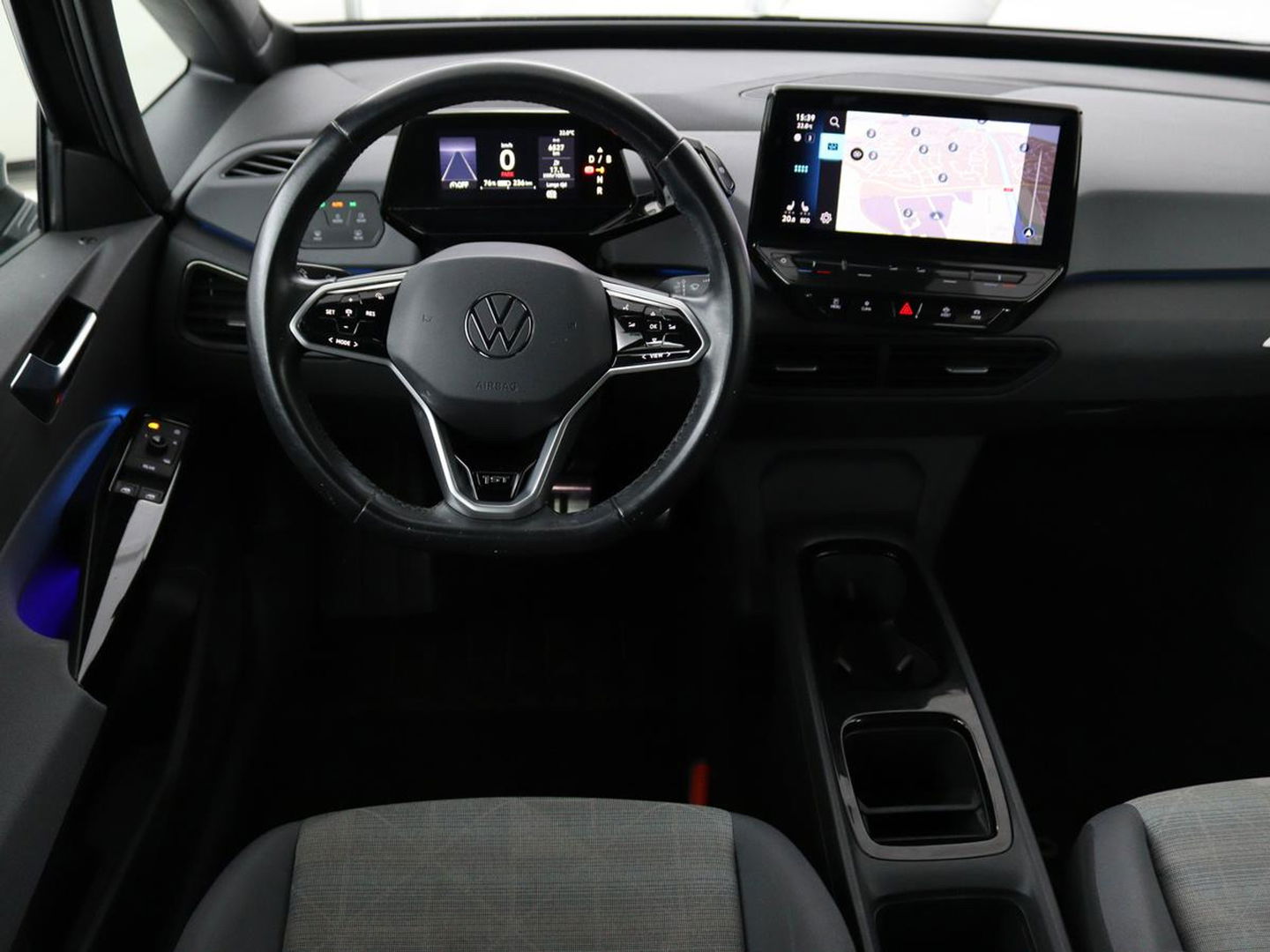 Volkswagen ID.3 First 58 kWh | Sfeerverlichting | Apple Carplay | Stoelverwarming | LED | Cruise Control Adaptief| LMV 18" | Navi