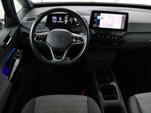 Volkswagen ID.3 First 58 kWh | Sfeerverlichting | Apple Carplay | Stoelverwarming | LED | Cruise Control Adaptief| LMV 18" | Navi