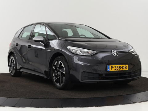 Volkswagen ID.3 First 58 kWh | Sfeerverlichting | Apple Carplay | Stoelverwarming | LED | Cruise Control Adaptief| LMV 18" | Navi