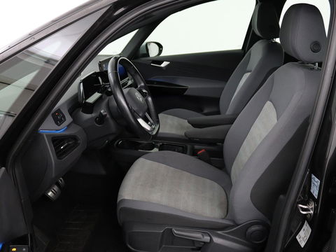 Volkswagen ID.3 First 58 kWh | Sfeerverlichting | Apple Carplay | Stoelverwarming | LED | Cruise Control Adaptief| LMV 18" | Navi