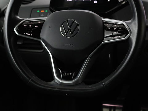 Volkswagen ID.3 First 58 kWh | Sfeerverlichting | Apple Carplay | Stoelverwarming | LED | Cruise Control Adaptief| LMV 18" | Navi