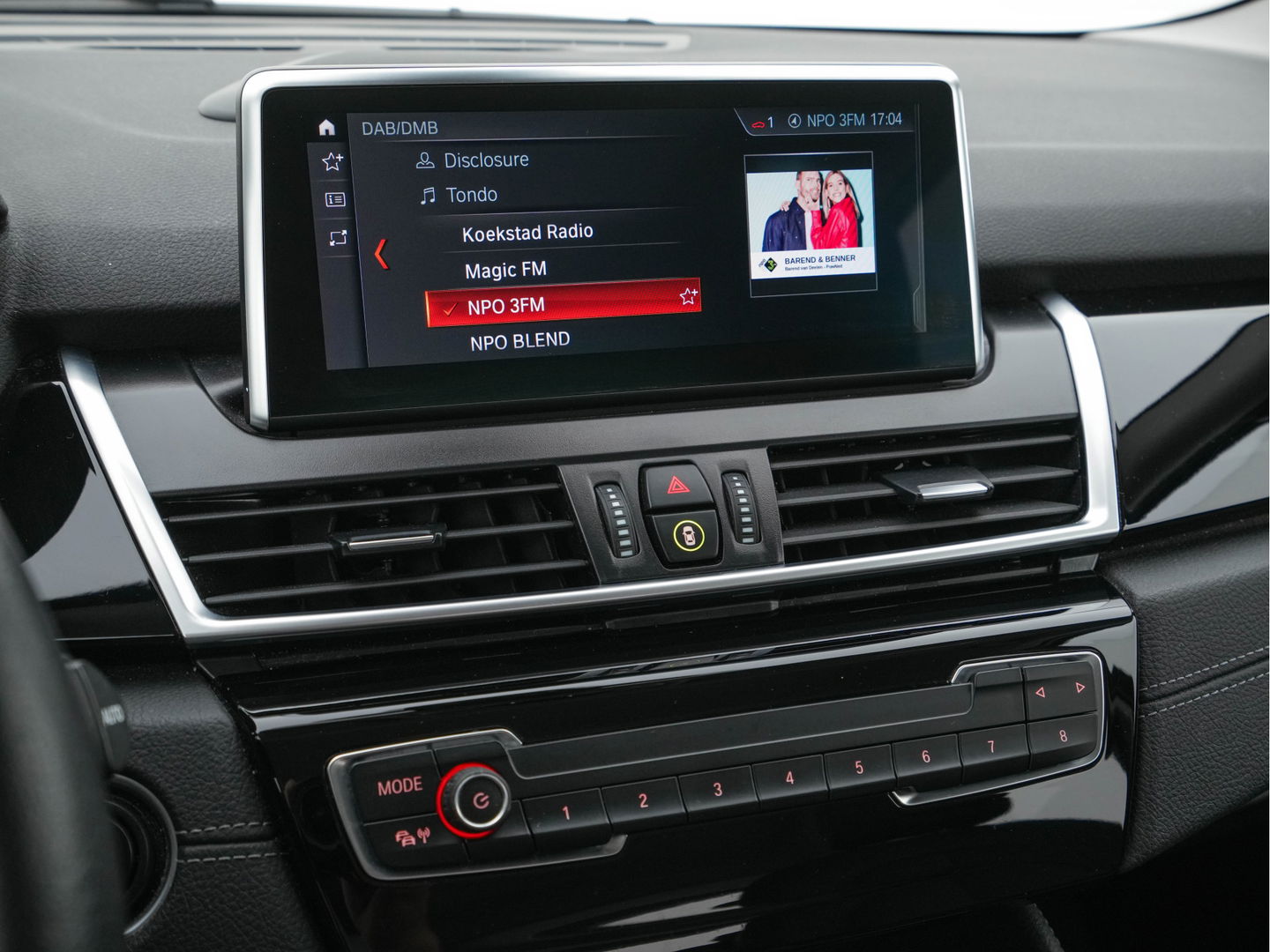 BMW 2 Serie Active Tourer 225xe iPerformance Executive (INCL-BTW) *DAKOTA-LEATHER | FULL-LED | HARMAN/KARDON-AUDIO  | HEATED-SPORT-SEATS | HEAD-UP | DAB+  | ECC | NAVI-FULLMAP | PDC | CRUISE | 17''ALU*
