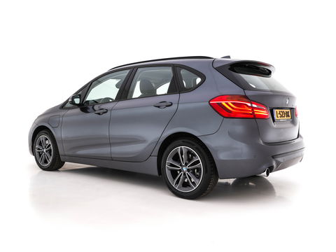 BMW 2 Serie Active Tourer 225xe iPerformance Executive (INCL-BTW) *DAKOTA-LEATHER | FULL-LED | HARMAN/KARDON-AUDIO  | HEATED-SPORT-SEATS | HEAD-UP | DAB+  | ECC | NAVI-FULLMAP | PDC | CRUISE | 17''ALU*