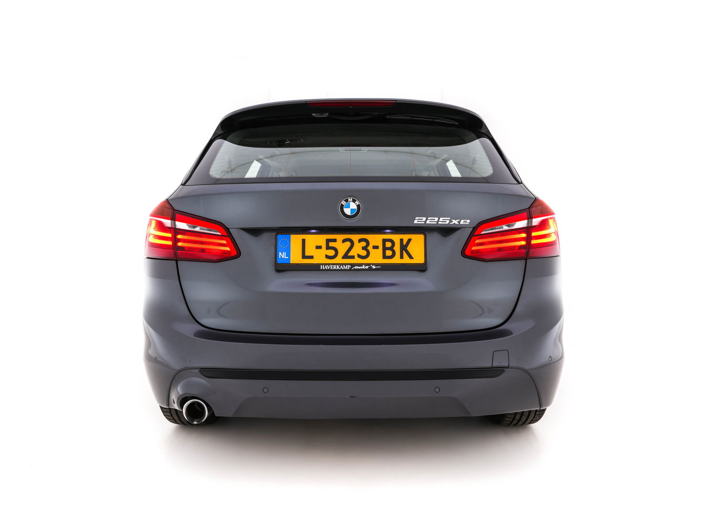 BMW 2 Serie Active Tourer 225xe iPerformance Executive (INCL-BTW) *DAKOTA-LEATHER | FULL-LED | HARMAN/KARDON-AUDIO  | HEATED-SPORT-SEATS | HEAD-UP | DAB+  | ECC | NAVI-FULLMAP | PDC | CRUISE | 17''ALU*