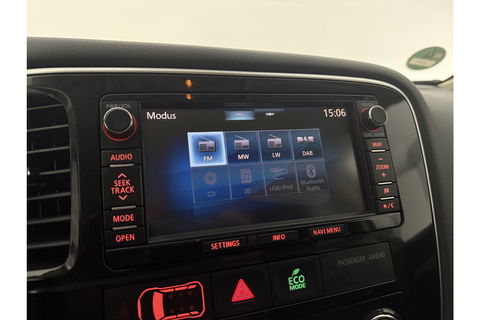 Mitsubishi Outlander 2.0 PHEV Executive Edition Hybride Automaat Camera Clima Cruise LED Navigatie 18"LMV