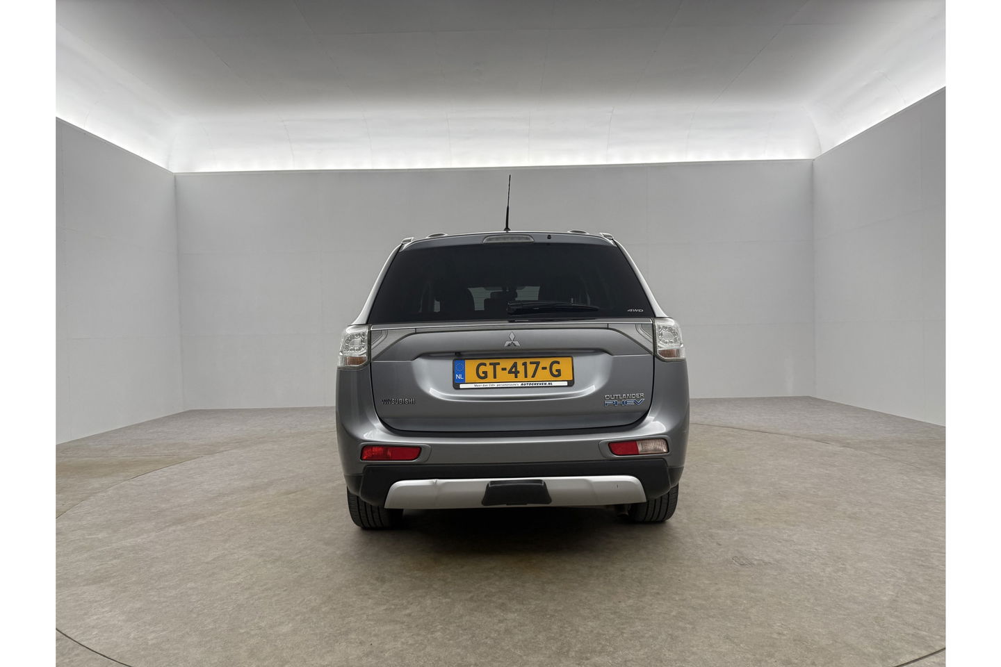 Mitsubishi Outlander 2.0 PHEV Executive Edition Hybride Automaat Camera Clima Cruise LED Navigatie 18"LMV
