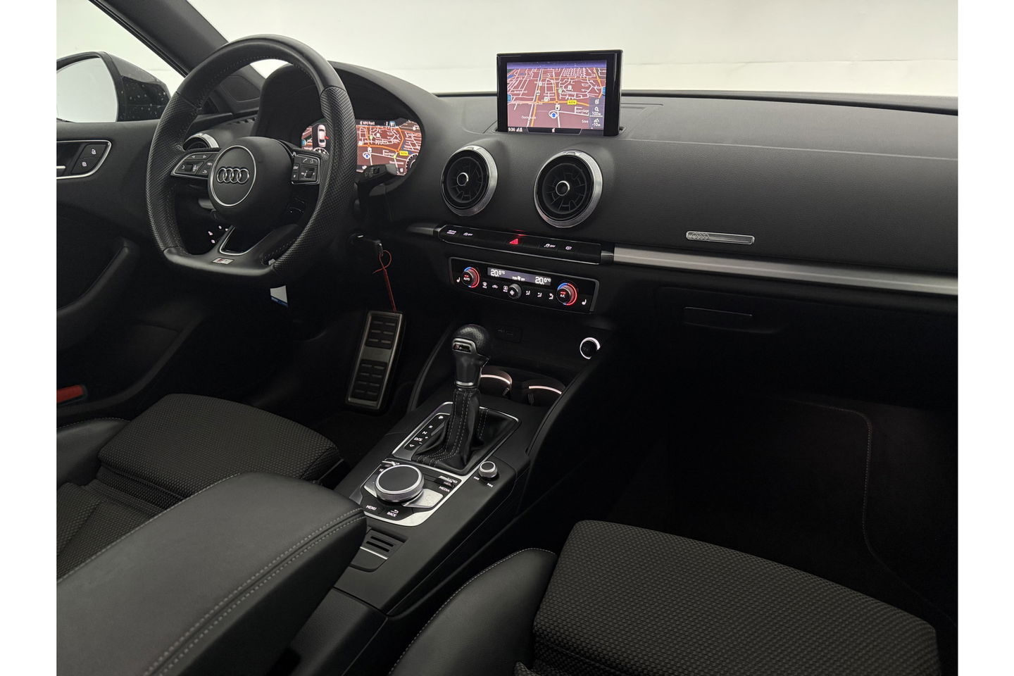 Audi A3 35 TFSI S-Line 150PK Pano LED Carplay Virtual Clima Cruise Navi PDC 18''LMV