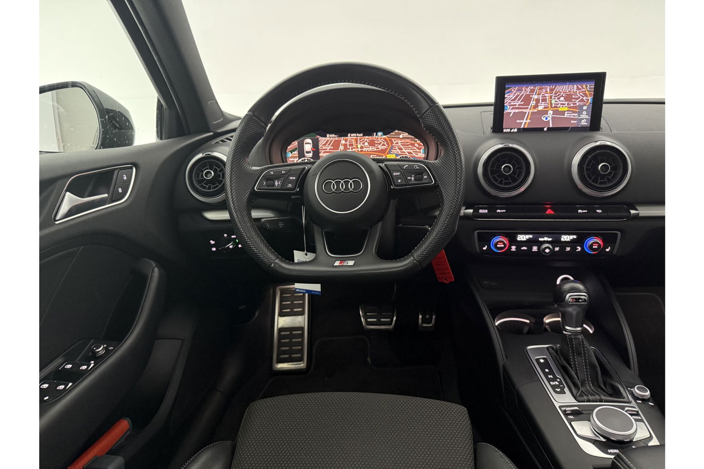 Audi A3 35 TFSI S-Line 150PK Pano LED Carplay Virtual Clima Cruise Navi PDC 18''LMV