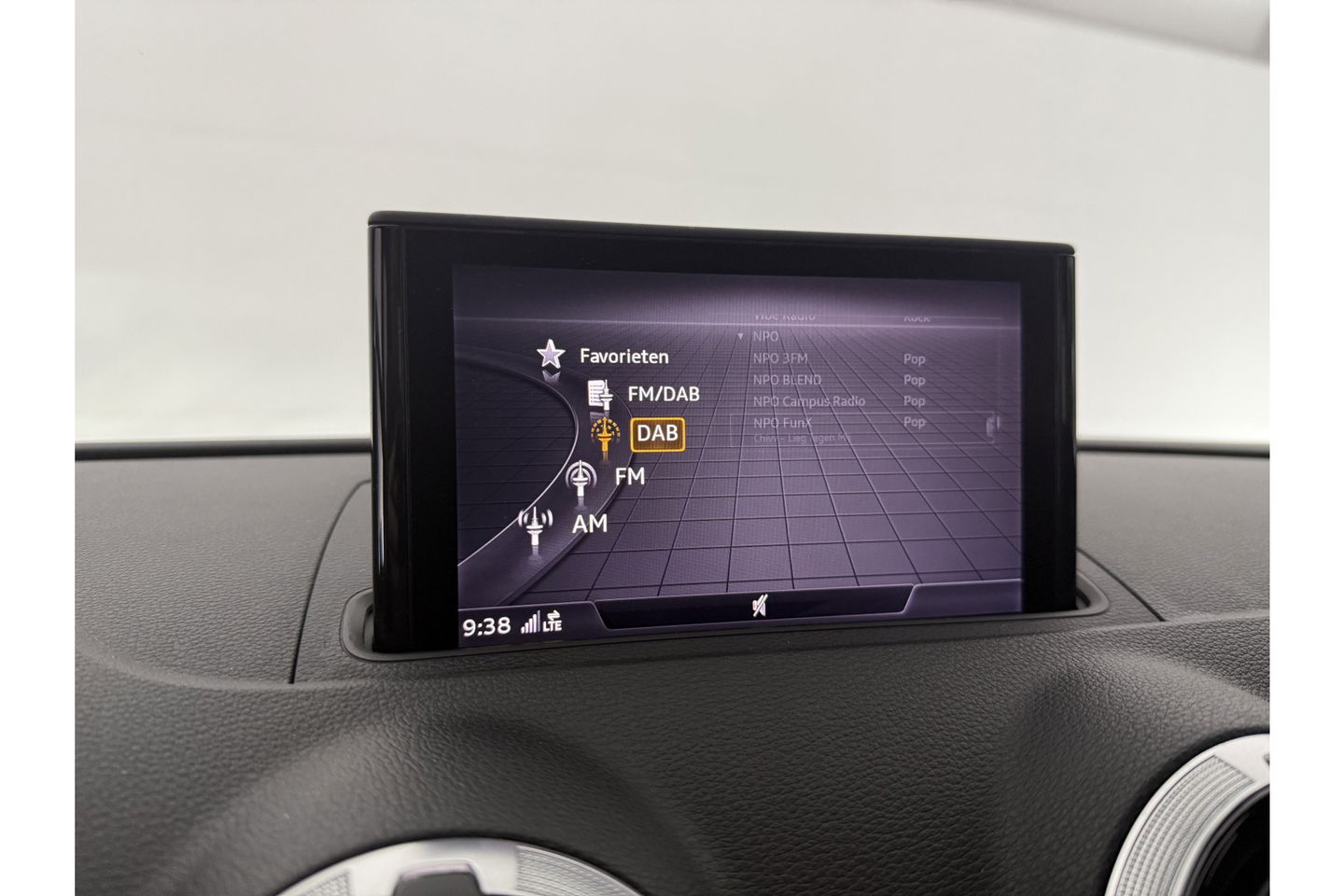 Audi A3 35 TFSI S-Line 150PK Pano LED Carplay Virtual Clima Cruise Navi PDC 18''LMV