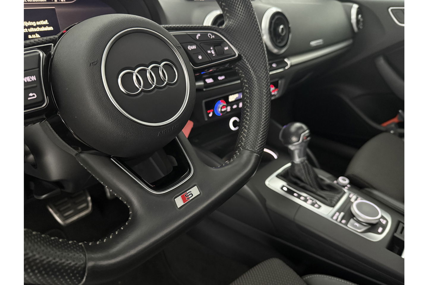 Audi A3 35 TFSI S-Line 150PK Pano LED Carplay Virtual Clima Cruise Navi PDC 18''LMV