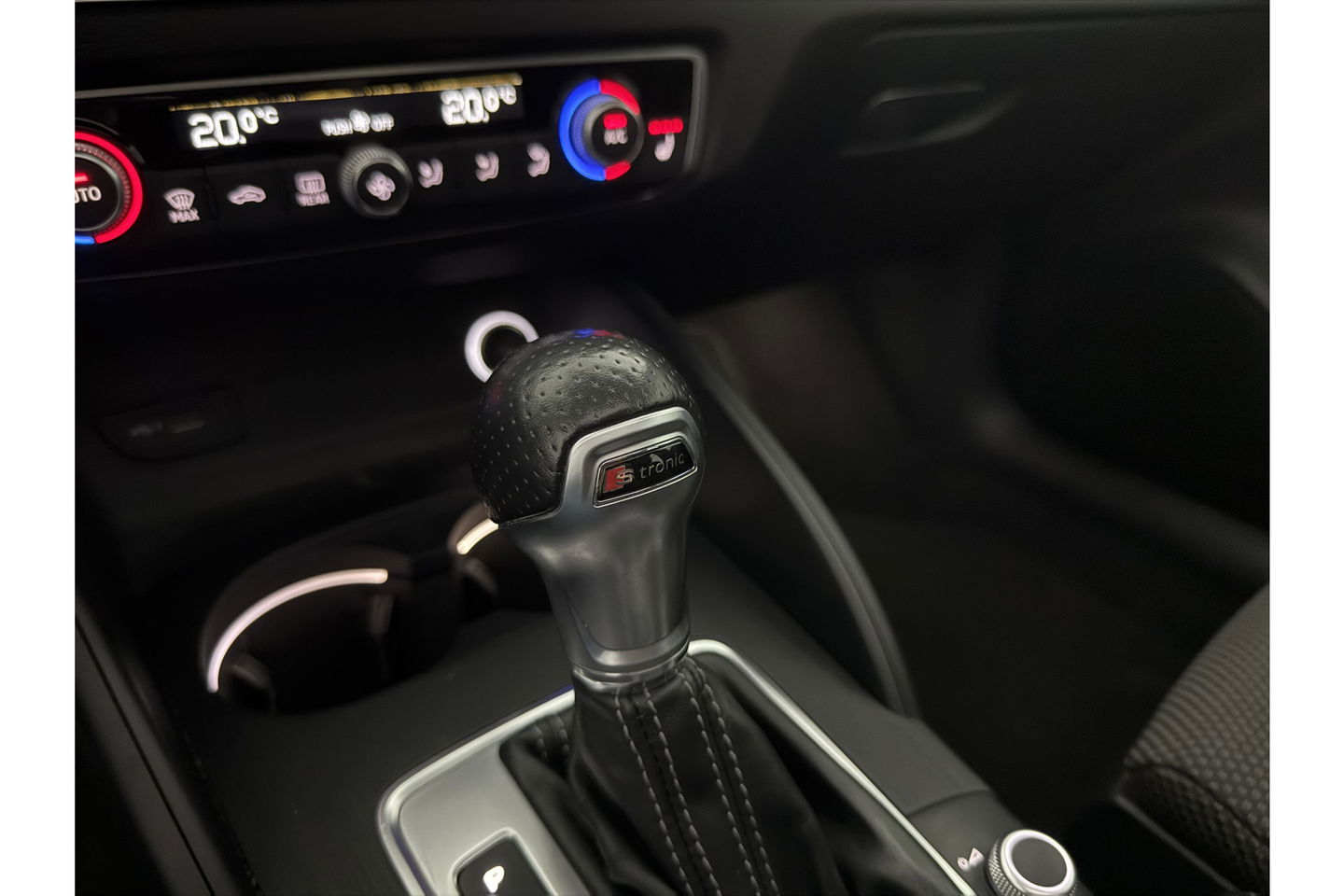 Audi A3 35 TFSI S-Line 150PK Pano LED Carplay Virtual Clima Cruise Navi PDC 18''LMV