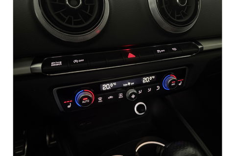 Audi A3 35 TFSI S-Line 150PK Pano LED Carplay Virtual Clima Cruise Navi PDC 18''LMV