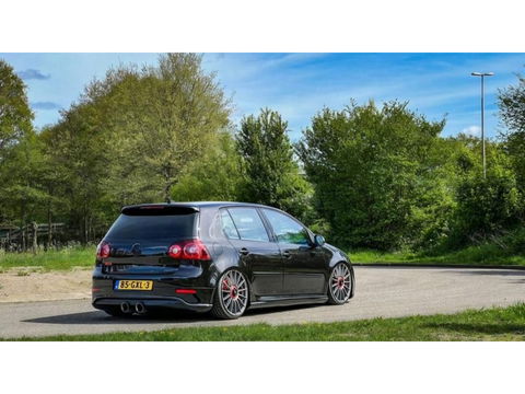 Volkswagen Golf 3.2 R32 V6 252PK DSG RNS / AirRide *NAP*