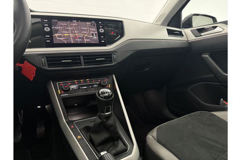 Volkswagen Polo 1.0 TSI R-line Pano LED Virtual Camera Carplay ACC Clima Navi PDC 17''LMV