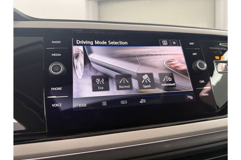 Volkswagen Polo 1.0 TSI R-line Pano LED Virtual Camera Carplay ACC Clima Navi PDC 17''LMV