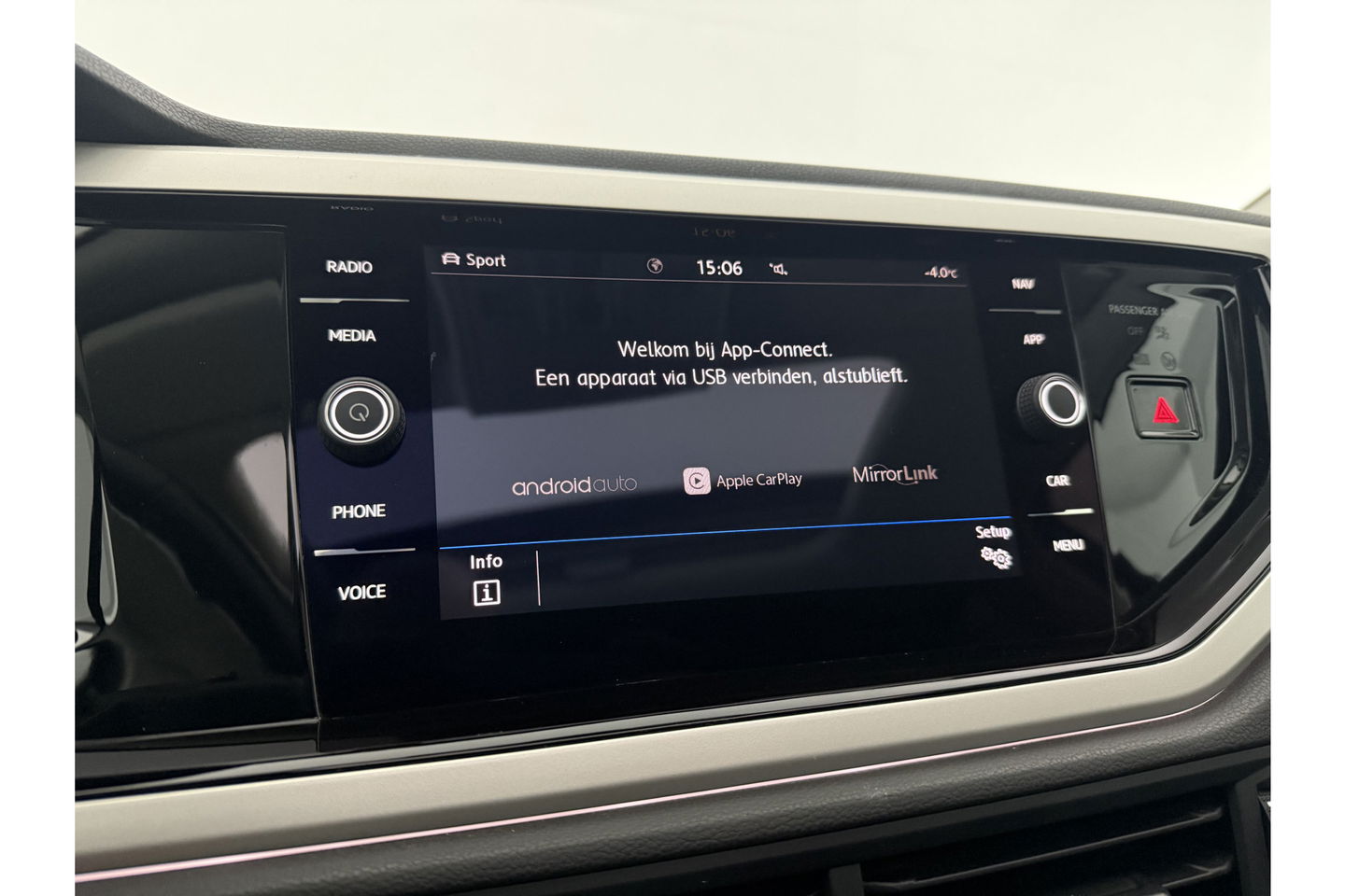 Volkswagen Polo 1.0 TSI R-line Pano LED Virtual Camera Carplay ACC Clima Navi PDC 17''LMV