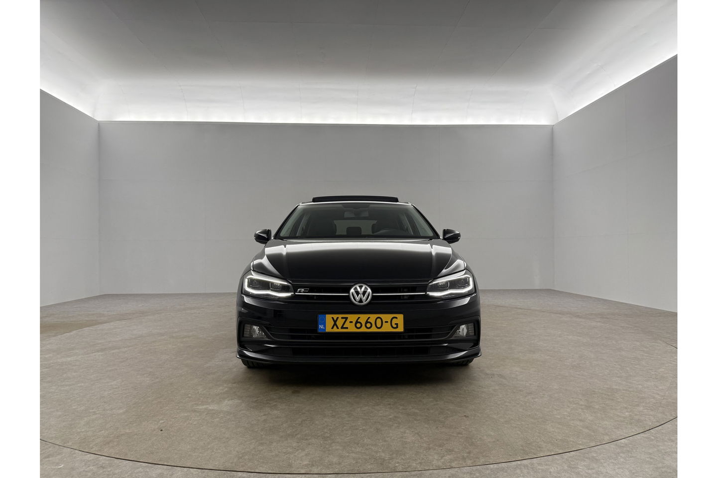 Volkswagen Polo 1.0 TSI R-line Pano LED Virtual Camera Carplay ACC Clima Navi PDC 17''LMV