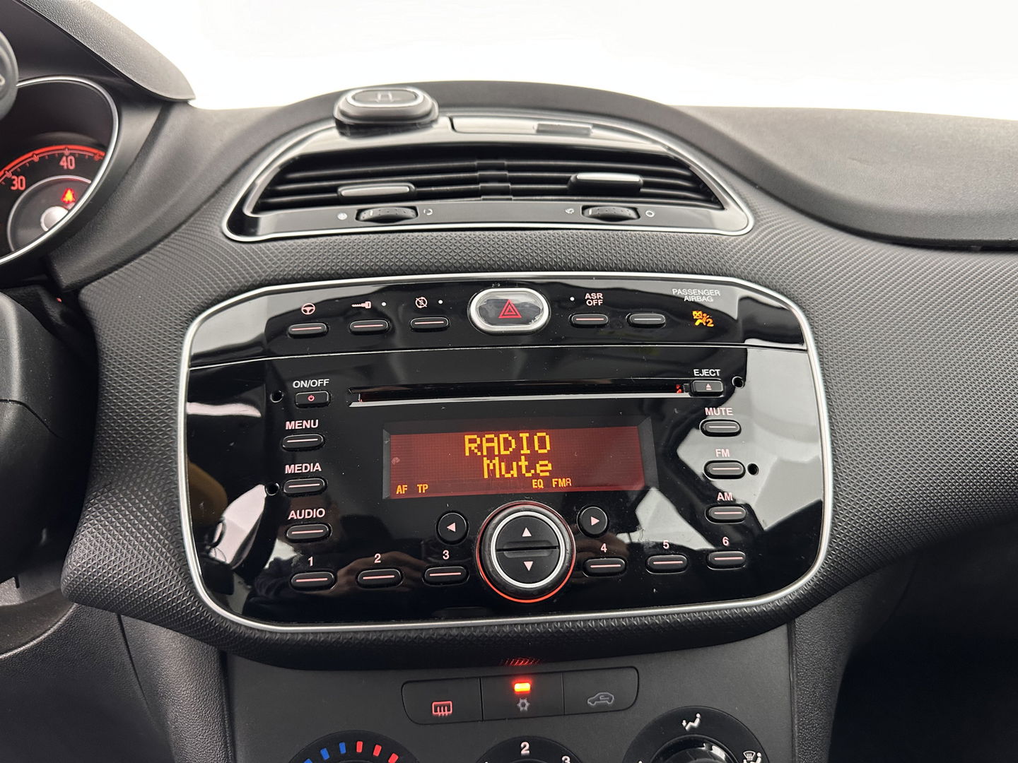 Fiat Punto Evo 1.3 M-Jet Street *AIRCO | CRUISE | PDC | COMFORT-SEATS | RADIO-CD | 16''ALU*