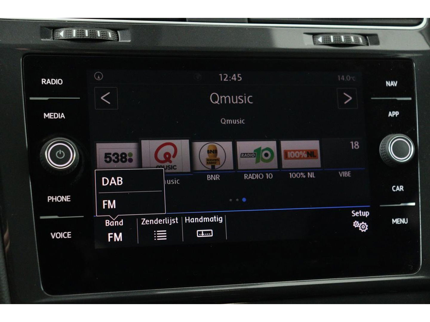 Volkswagen Golf 1.0 TSI Comfortline | Carplay | Navigatie | Adaptive cruise | Climate control | PDC | Bluetooth | Comfortstoelen | LED