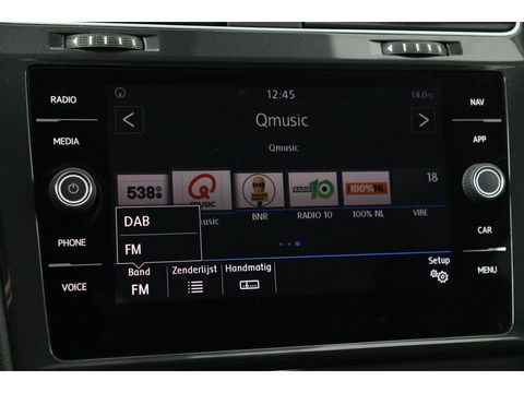Volkswagen Golf 1.0 TSI Comfortline | Carplay | Navigatie | Adaptive cruise | Climate control | PDC | Bluetooth | Comfortstoelen | LED