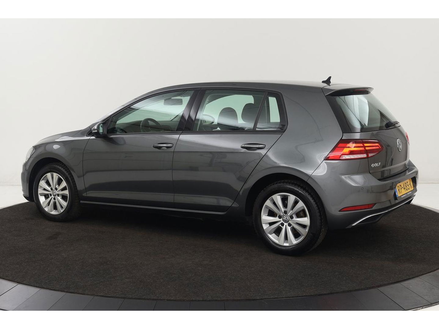Volkswagen Golf 1.0 TSI Comfortline | Carplay | Navigatie | Adaptive cruise | Climate control | PDC | Bluetooth | Comfortstoelen | LED