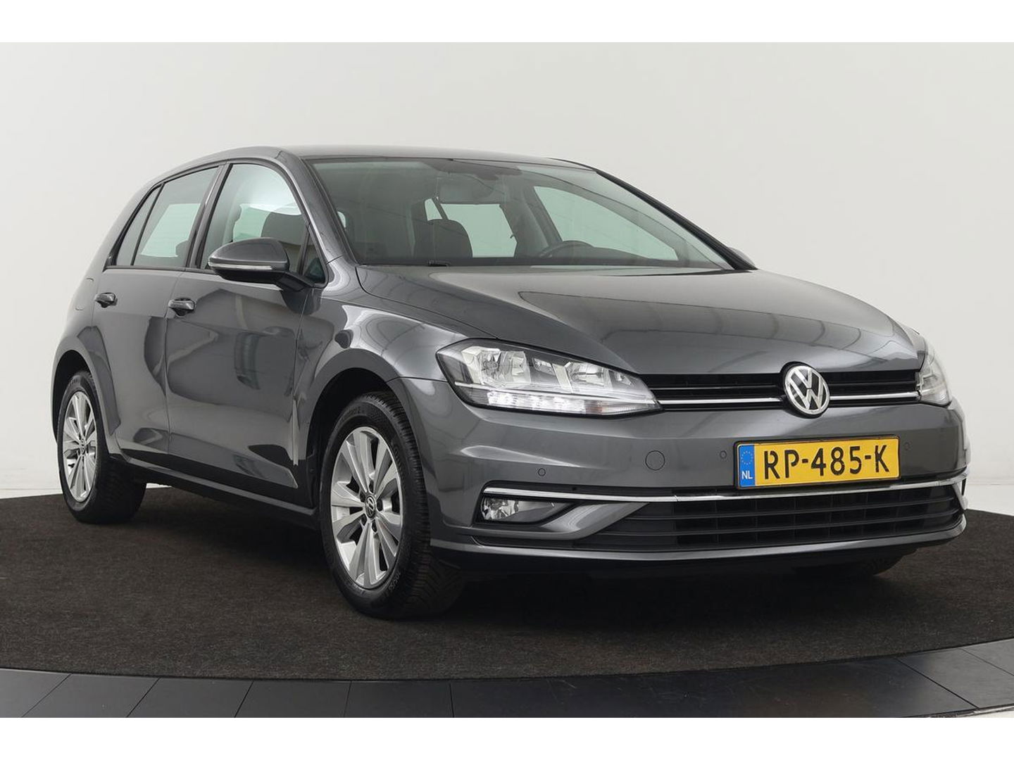 Volkswagen Golf 1.0 TSI Comfortline | Carplay | Navigatie | Adaptive cruise | Climate control | PDC | Bluetooth | Comfortstoelen | LED