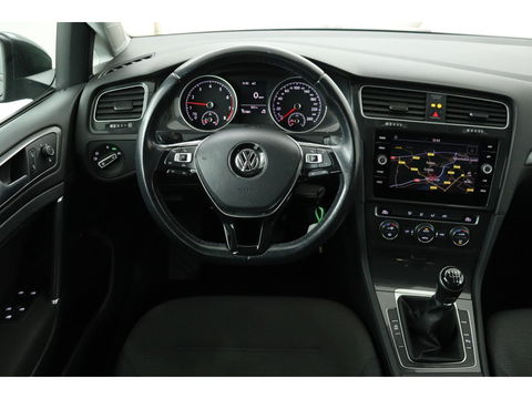 Volkswagen Golf 1.0 TSI Comfortline | Carplay | Navigatie | Adaptive cruise | Climate control | PDC | Bluetooth | Comfortstoelen | LED