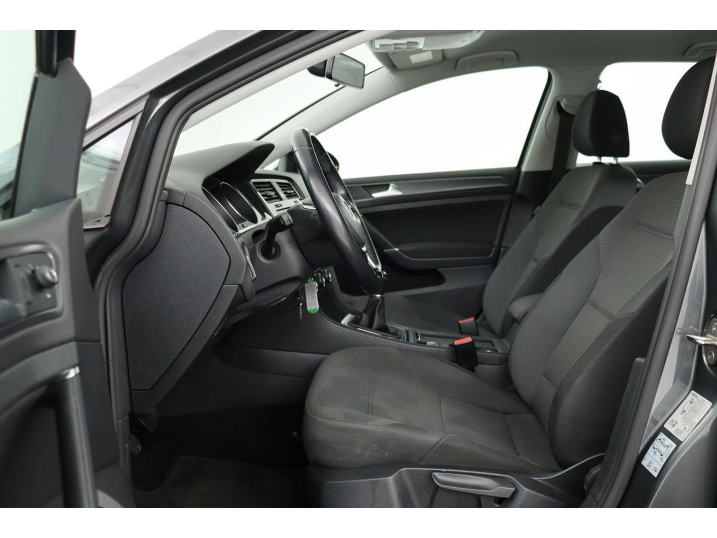 Volkswagen Golf 1.0 TSI Comfortline | Carplay | Navigatie | Adaptive cruise | Climate control | PDC | Bluetooth | Comfortstoelen | LED