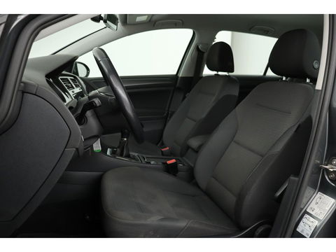 Volkswagen Golf 1.0 TSI Comfortline | Carplay | Navigatie | Adaptive cruise | Climate control | PDC | Bluetooth | Comfortstoelen | LED