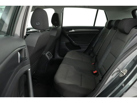 Volkswagen Golf 1.0 TSI Comfortline | Carplay | Navigatie | Adaptive cruise | Climate control | PDC | Bluetooth | Comfortstoelen | LED