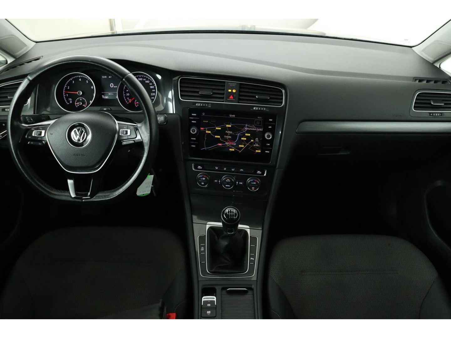 Volkswagen Golf 1.0 TSI Comfortline | Carplay | Navigatie | Adaptive cruise | Climate control | PDC | Bluetooth | Comfortstoelen | LED