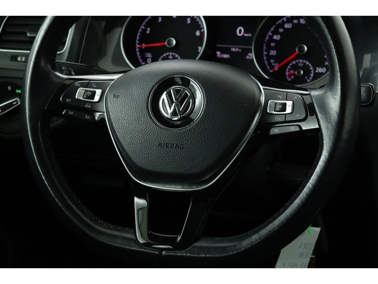 Volkswagen Golf 1.0 TSI Comfortline | Carplay | Navigatie | Adaptive cruise | Climate control | PDC | Bluetooth | Comfortstoelen | LED