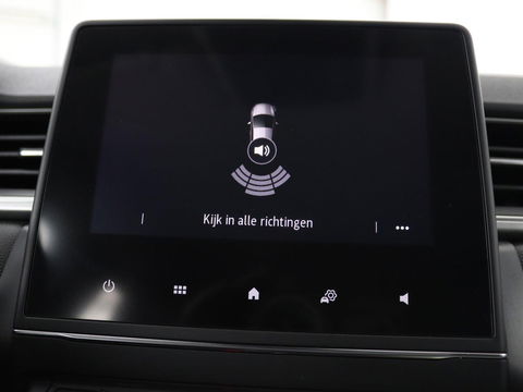 Renault Captur 1.3 TCe Intens | Automaat | Trekhaak | Carplay | Full LED | Navigatie | Keyless | Climate control | Getint glas | Cruise control