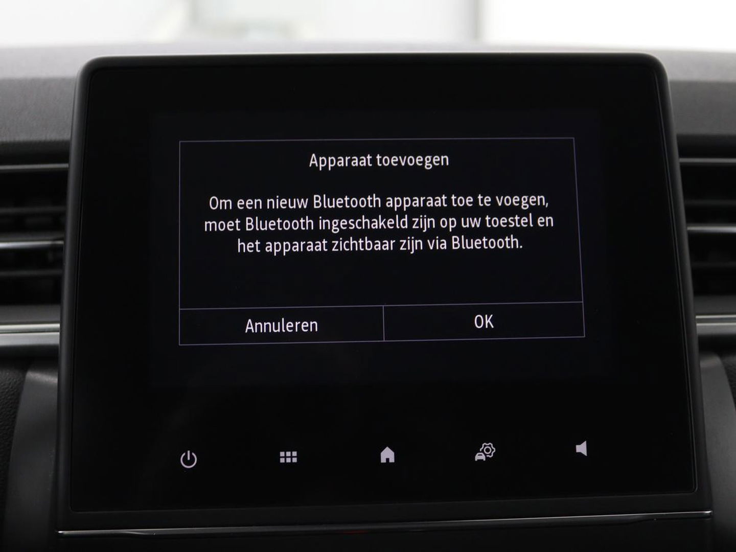 Renault Captur 1.3 TCe Intens | Automaat | Trekhaak | Carplay | Full LED | Navigatie | Keyless | Climate control | Getint glas | Cruise control