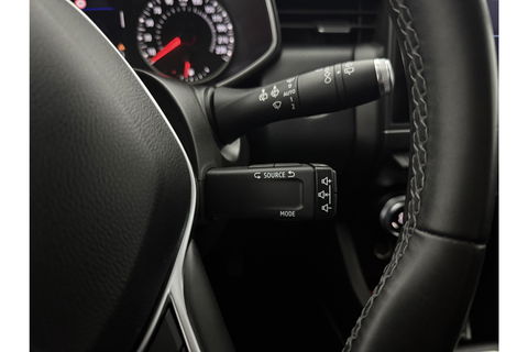 Renault Clio 1.0 TCE Intens Clima Carplay LED Cruise Navi PDC 16''LMV