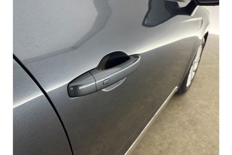 Renault Clio 1.0 TCE Intens Clima Carplay LED Cruise Navi PDC 16''LMV