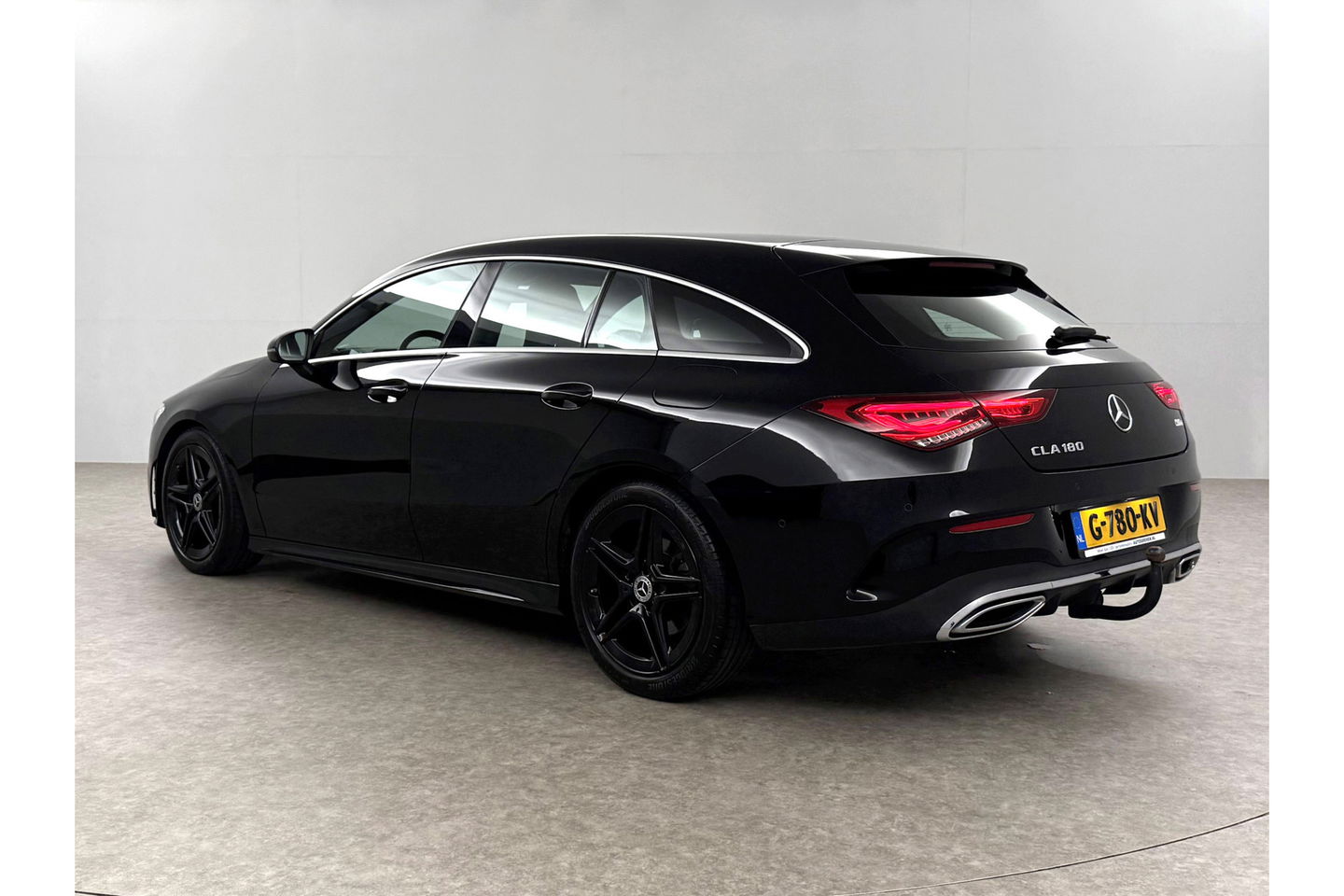 Mercedes-Benz CLA-Klasse 180 AMG Camera LED Virtual Trekhaak Clima Cruise Navigatie PDC 18"LMV