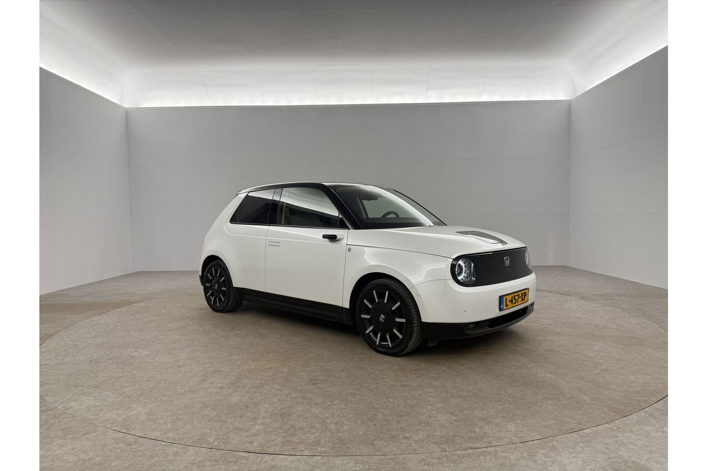 Honda Honda-E Advance 154PK Elektrisch LED Widescreen Zijcamera Spiegel Pano-view 360Camera Cruise Carplay Clima 17"LMV Navi PDC