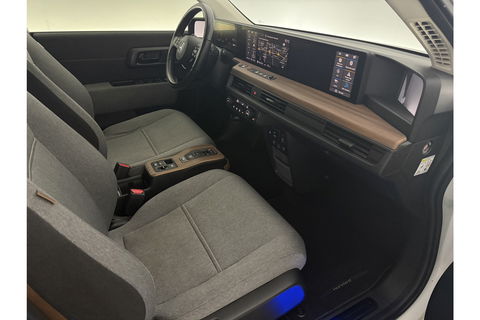 Honda Honda-E Advance 154PK Elektrisch LED Widescreen Zijcamera Spiegel Pano-view 360Camera Cruise Carplay Clima 17"LMV Navi PDC