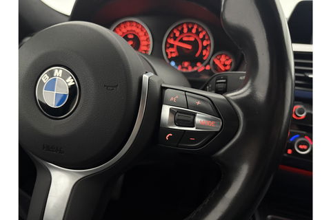 BMW 3 Serie 318i Executive Sfeer LED Clima Cruise Navi PDC 18''LMV