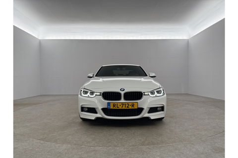 BMW 3 Serie 318i Executive Sfeer LED Clima Cruise Navi PDC 18''LMV