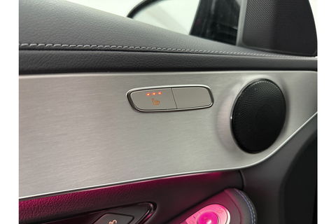 Mercedes-Benz C-Klasse C300e AMG 211PK Pano 360Camera Trekhaak Sfeerverl. Carplay Clima LED Navi Stoelverwarming
