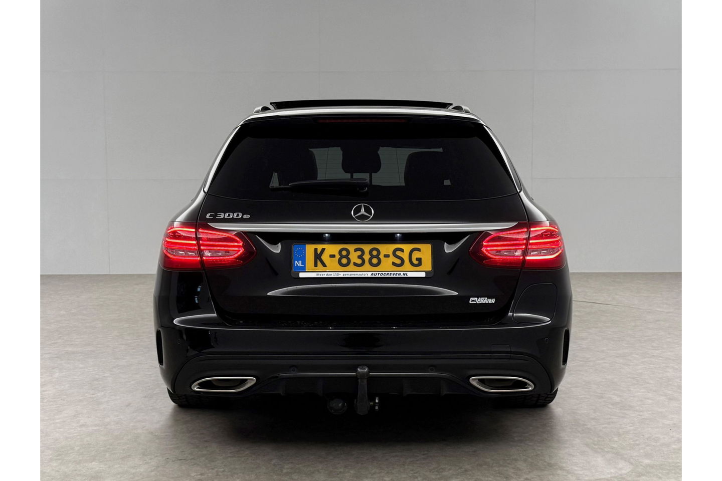 Mercedes-Benz C-Klasse C300e AMG 211PK Pano 360Camera Trekhaak Sfeerverl. Carplay Clima LED Navi Stoelverwarming