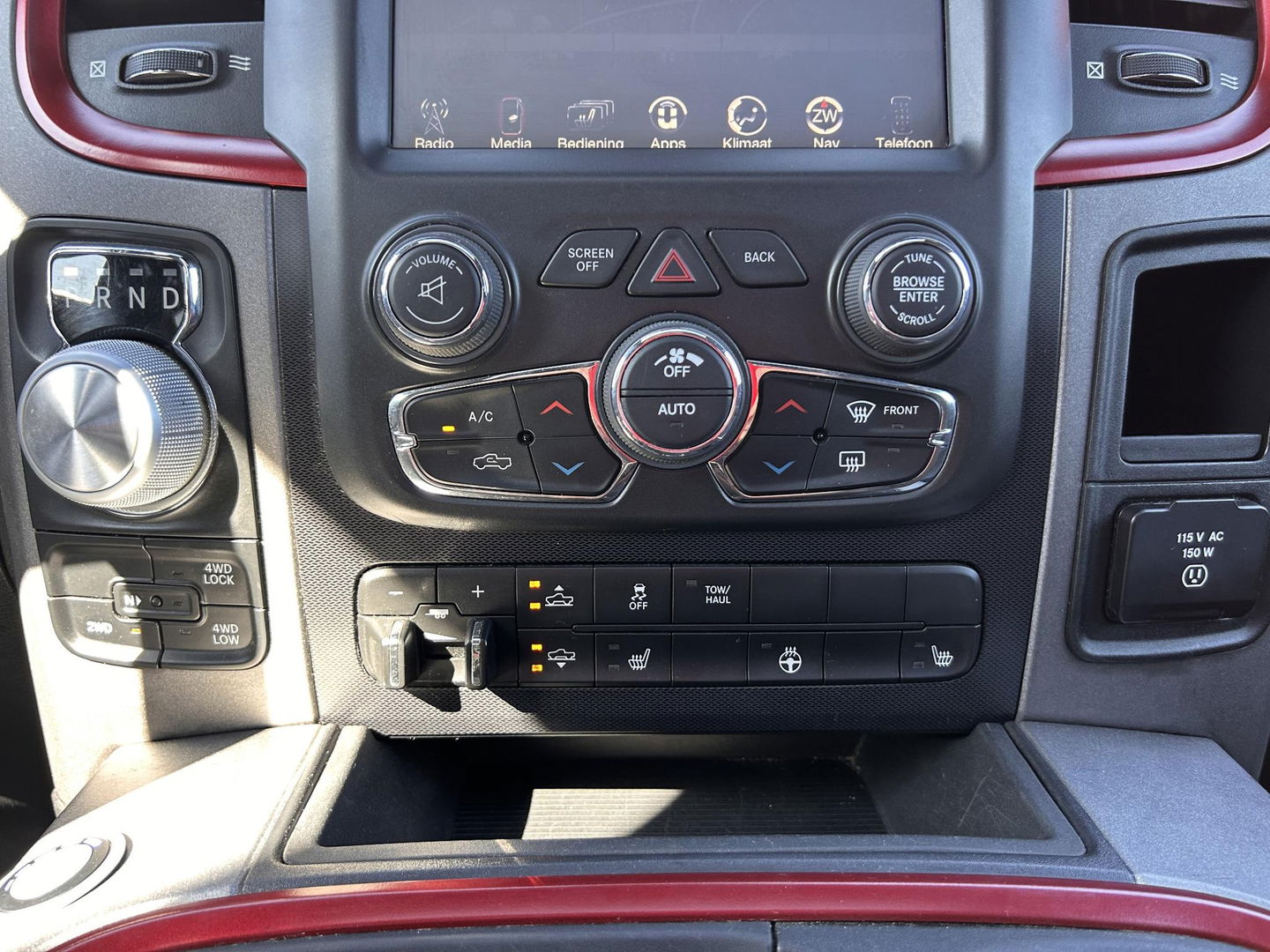 Dodge Ram Pick-Up 1500 REBEL 5.7 V8 Quad Cab 6'4 | MARGE | LUCHTVERING | PANO | OFFROAD | LEDER | 3500KG | PRINS LPG