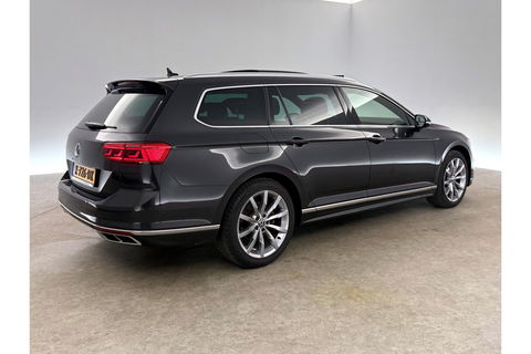 Volkswagen Passat 1.5 TSI 150PK R-Line DSG Pano Virtual Trekhaak LED ACC Camera Clima Carplay Leder Navi 18"LMV PDC