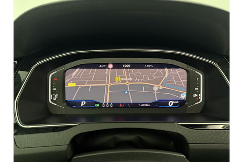Volkswagen Passat 1.5 TSI 150PK R-Line DSG Pano Virtual Trekhaak LED ACC Camera Clima Carplay Leder Navi 18"LMV PDC