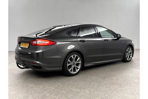 Ford Mondeo 1.5 ST-Line 161PK LED Sfeerverl. Trekhaak Clima Cruise Navigatie PDC 18"LMV